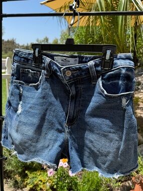 Hollister distressed denim shorts in a medium wash